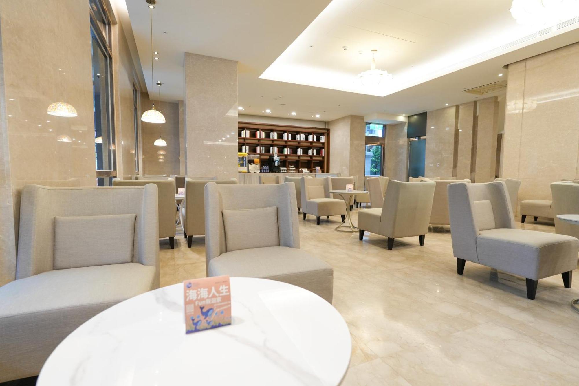 Hiyeshotel勤天商旅-花蓮館 Hualien Exterior foto