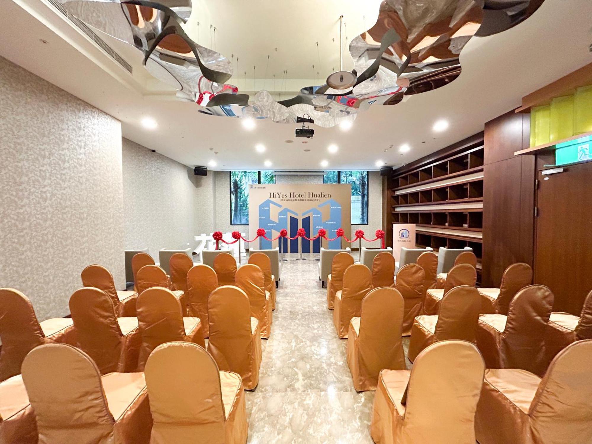 Hiyeshotel勤天商旅-花蓮館 Hualien Exterior foto